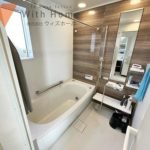 浴室乾燥機付きのバスルーム(風呂)